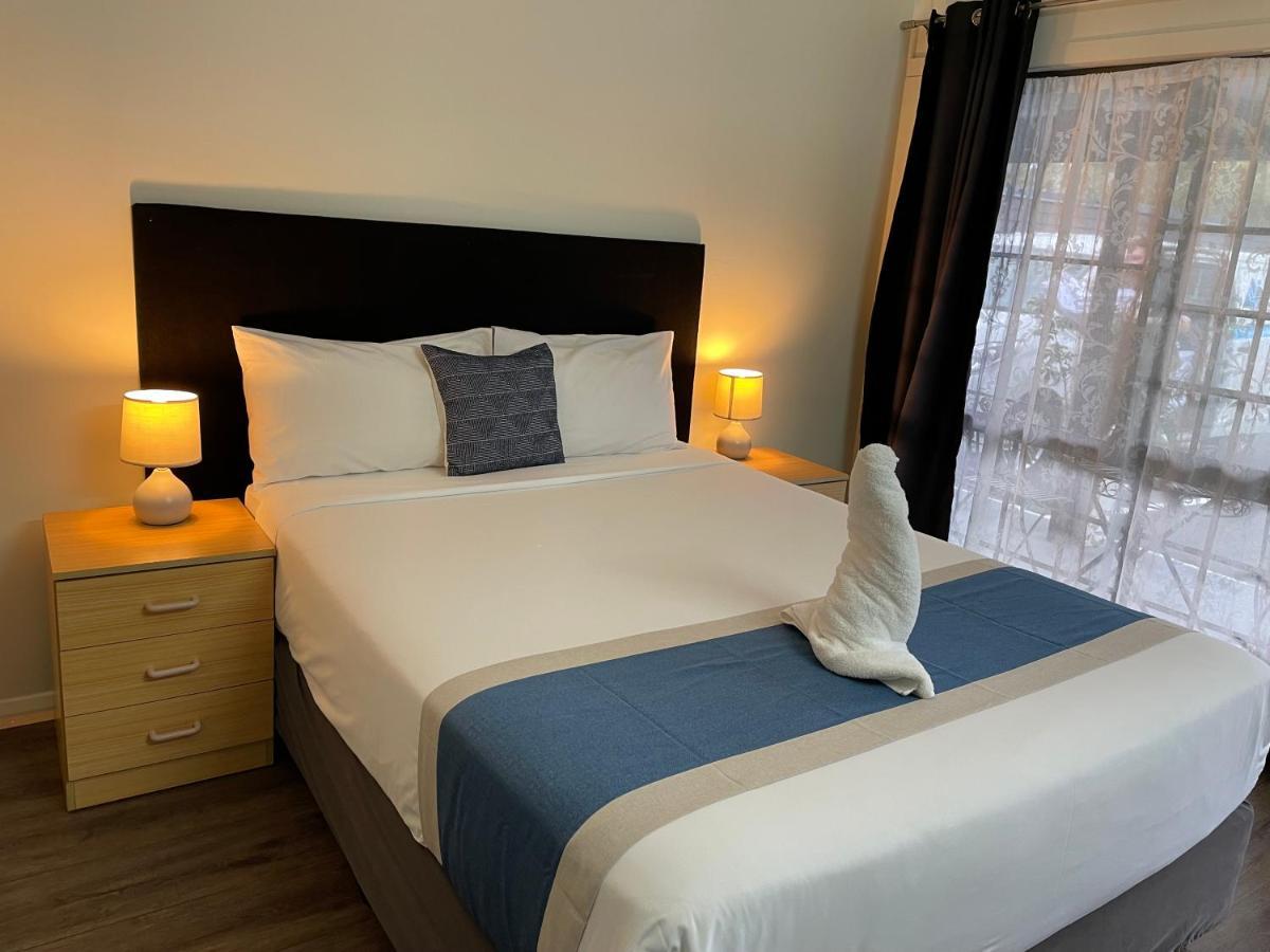 Highway Motor Inn Тарий Екстериор снимка