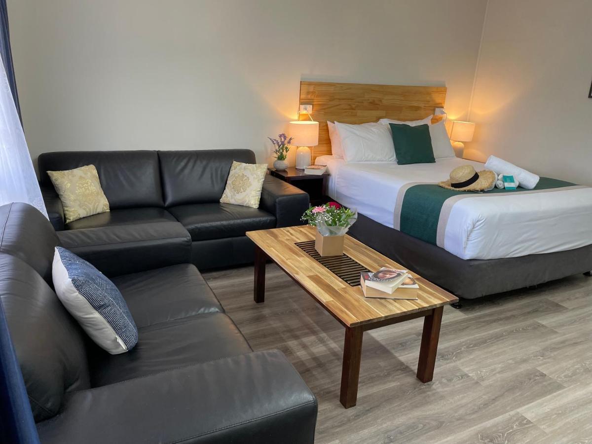 Highway Motor Inn Тарий Екстериор снимка