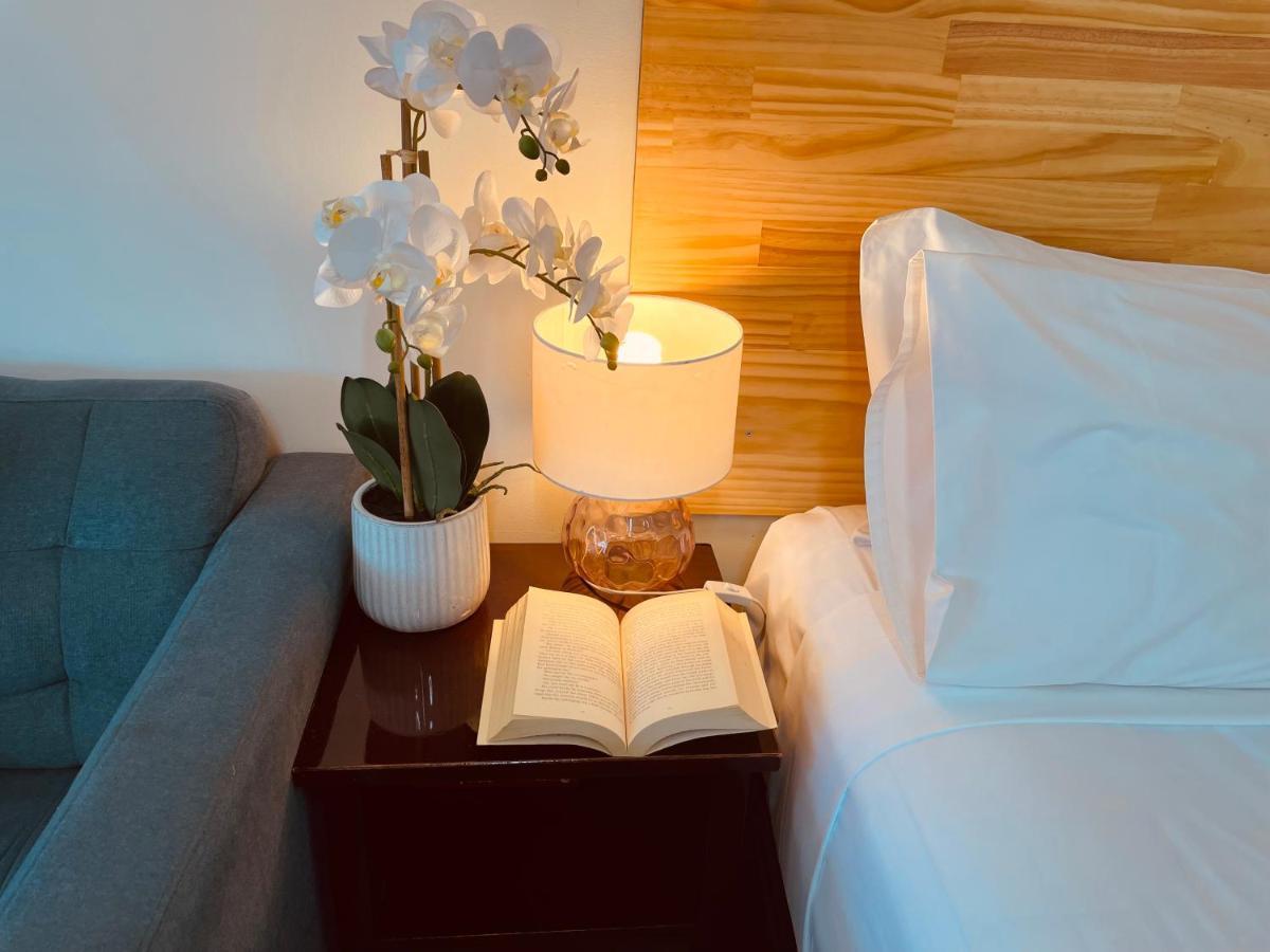 Highway Motor Inn Тарий Екстериор снимка