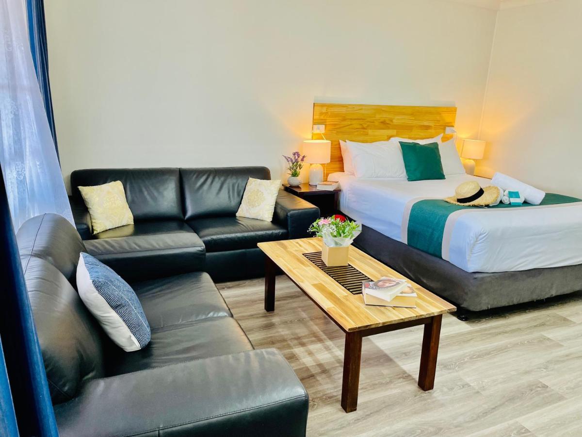 Highway Motor Inn Тарий Екстериор снимка