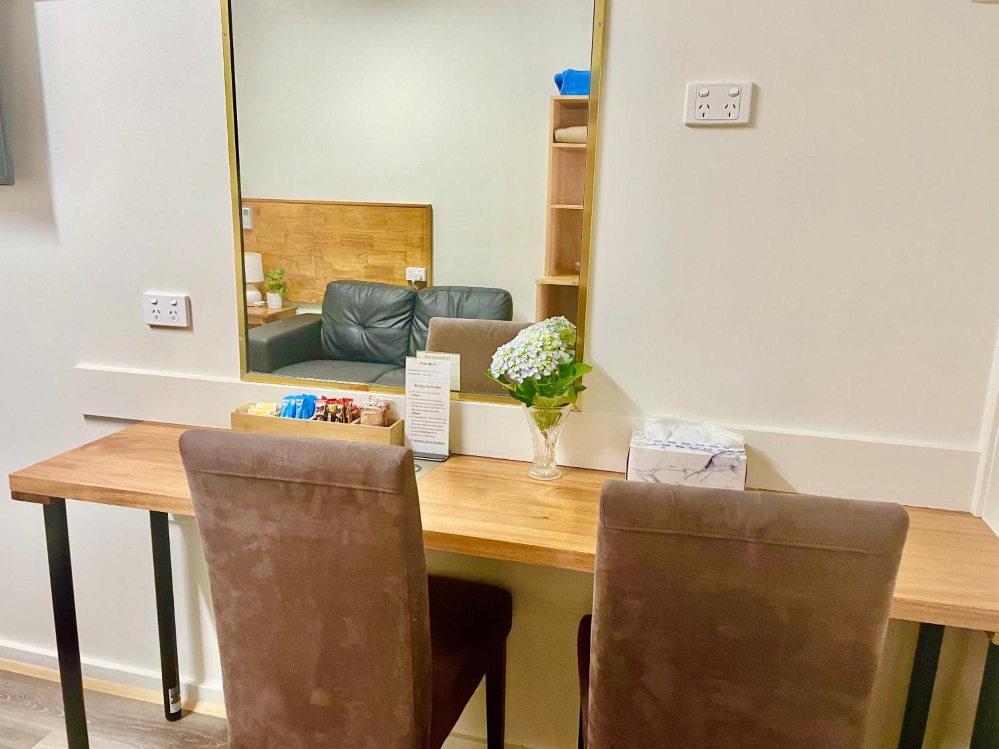 Highway Motor Inn Тарий Екстериор снимка