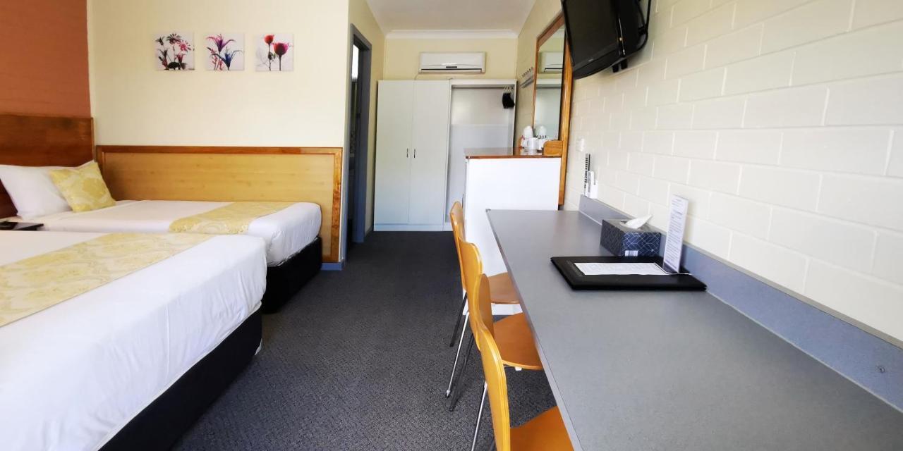 Highway Motor Inn Тарий Екстериор снимка