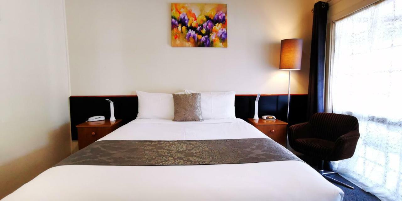 Highway Motor Inn Тарий Екстериор снимка
